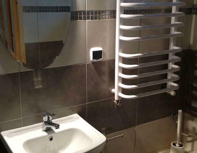 Przystanek Zofiowka Hotel Tuszyn Bagian luar foto
